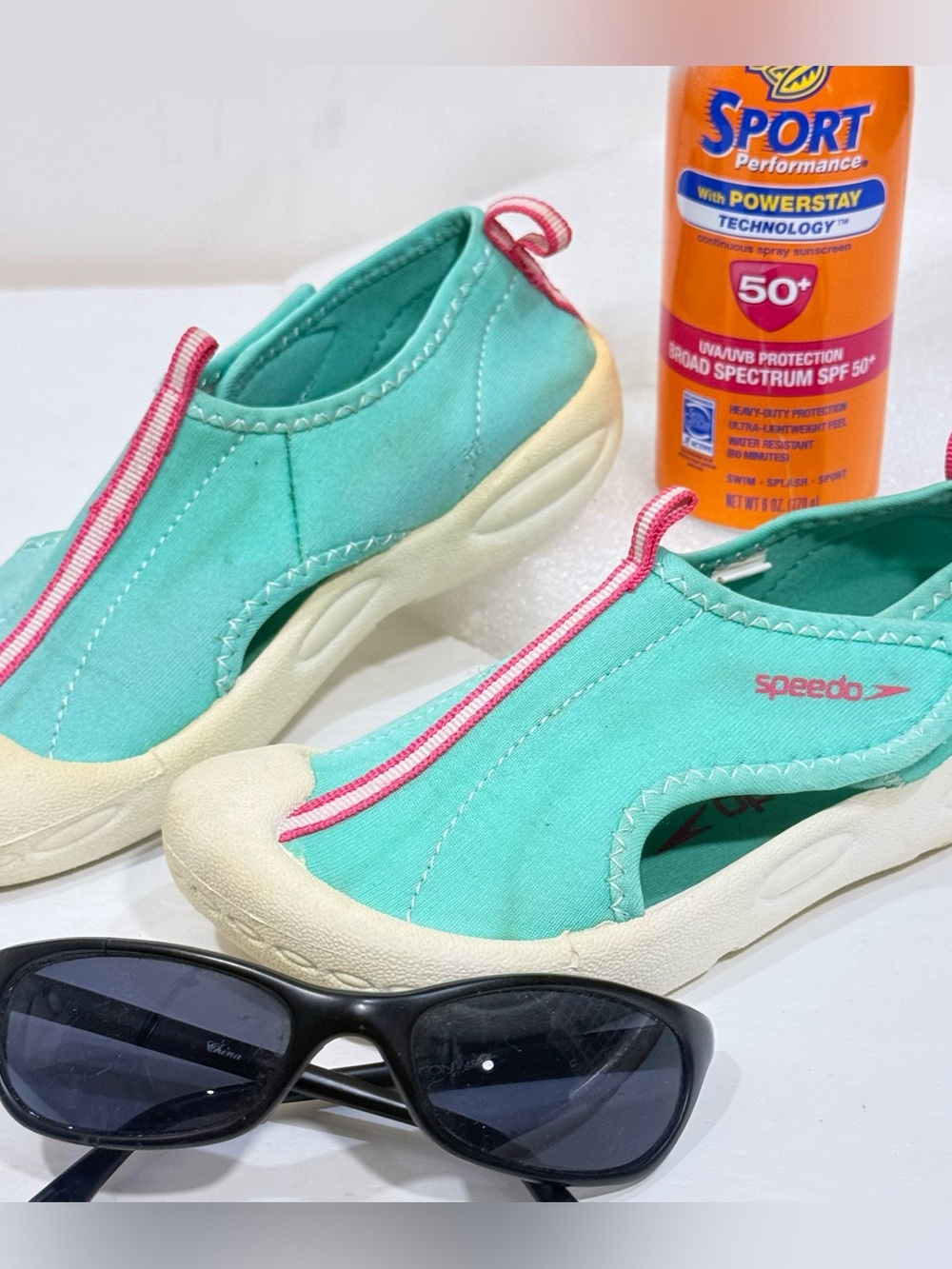 Speedo Water Shoes Mint Green Pink Trim Sz XL 11/12 Kids Unisex Hook Loop Close